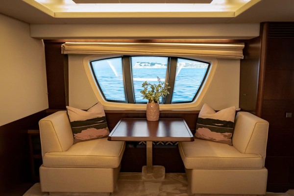 2008 Azimut 75