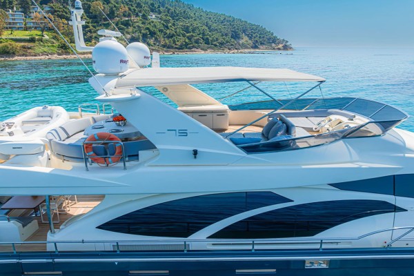 2008 Azimut 75