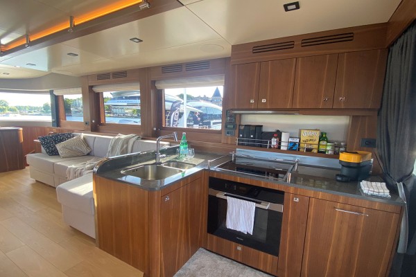 2023 Sirena 58