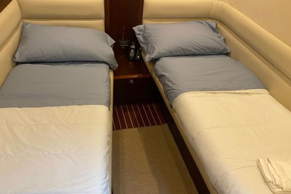 2006 Princess 67