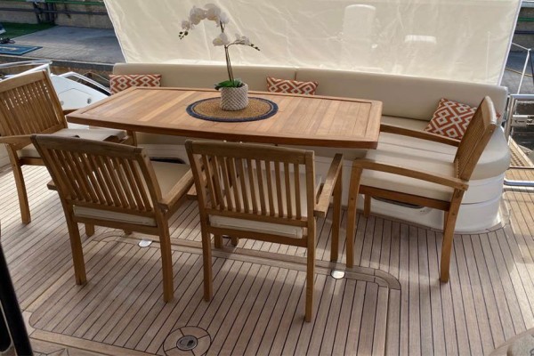 2006 Princess 67