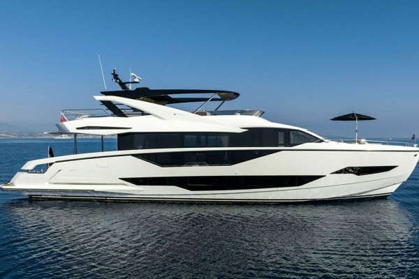 2022 Sunseeker 90 Ocean