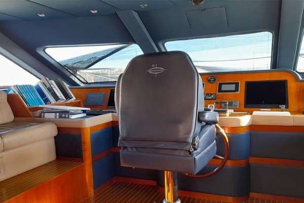 2010 Benetti Tradition 100
