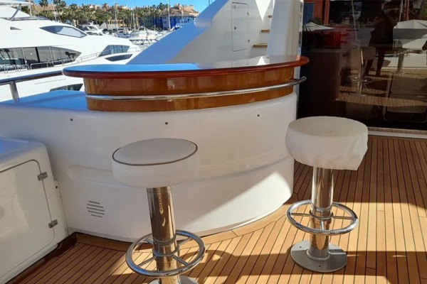 2010 Benetti Tradition 100