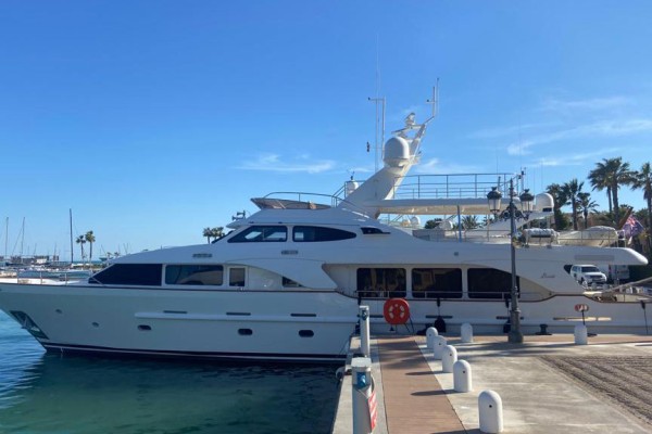 2010 Benetti Tradition 100
