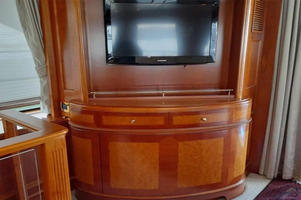 2010 Benetti Tradition 100