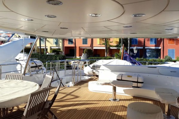 2010 Benetti Tradition 100
