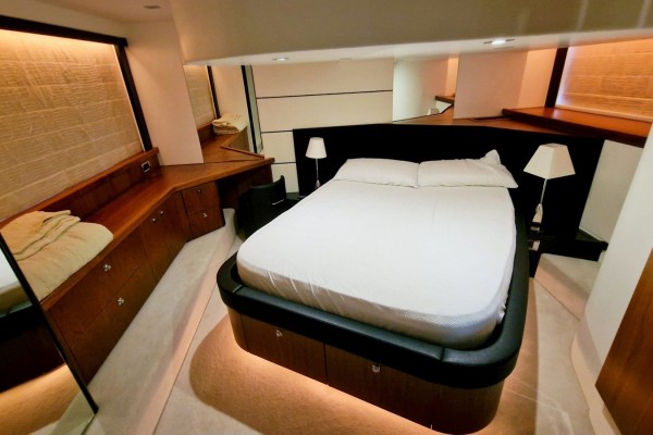 2010 Sunseeker Manhattan 52