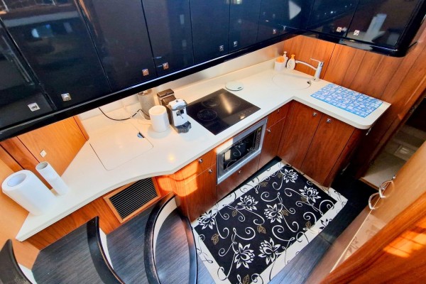 2010 Sunseeker Manhattan 52