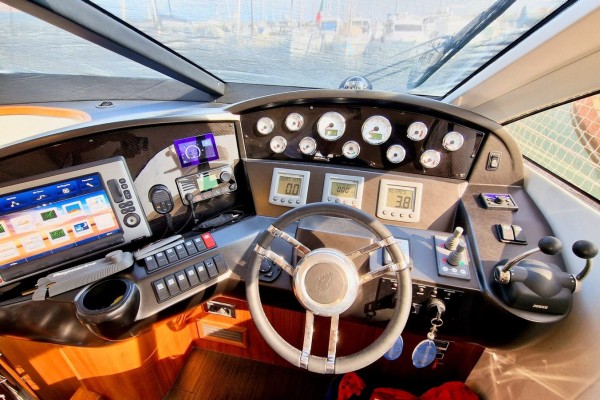 2010 Sunseeker Manhattan 52