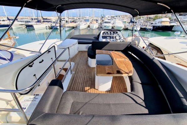 2010 Sunseeker Manhattan 52