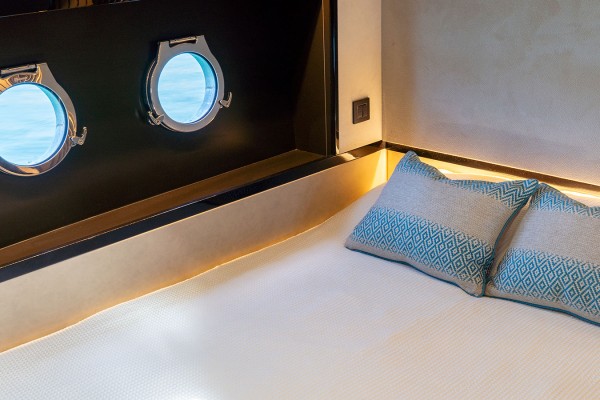 2022 Absolute Navetta 58