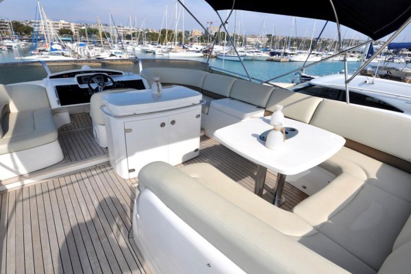2009 Princess 58
