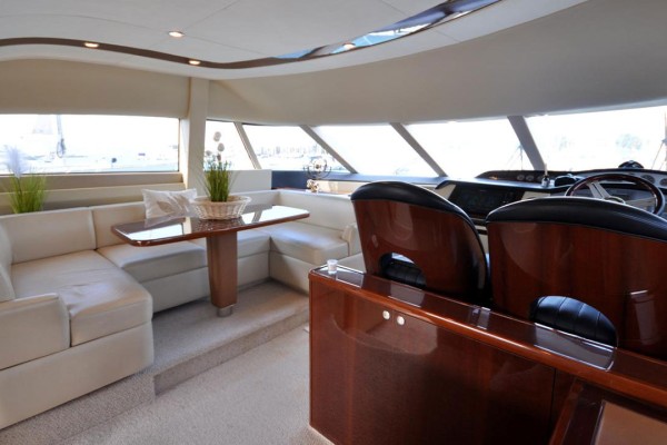 2009 Princess 58