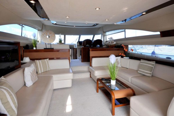2009 Princess 58