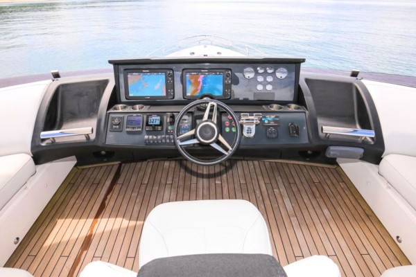 2015 Princess 82