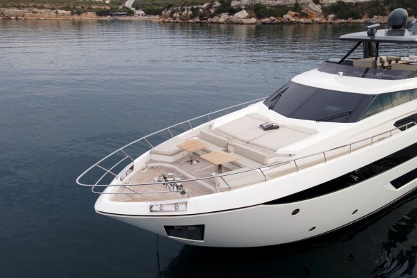 2021 Ferretti 920