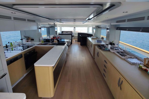 2023 Sirena 68