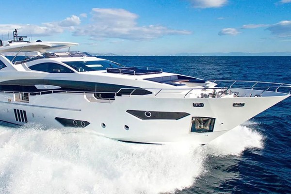 2018 Azimut Grande 30 Metri