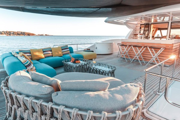2013 Custom Line Navetta 26