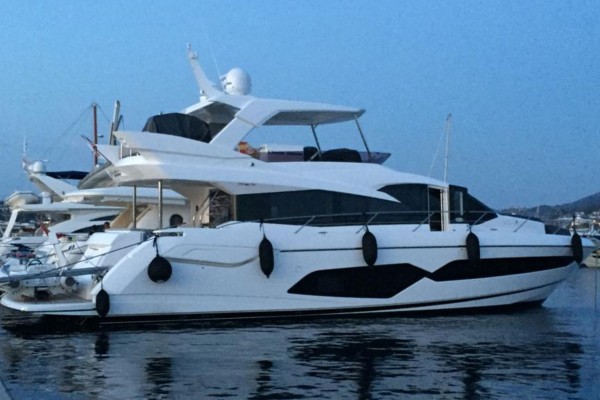 2017 Sunseeker Manhattan 66 HT