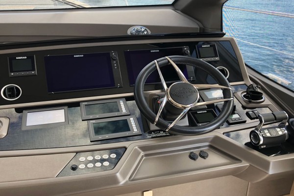 2017 Sunseeker Manhattan 66 HT