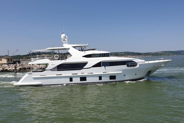 2013 Benetti 93 Delfino