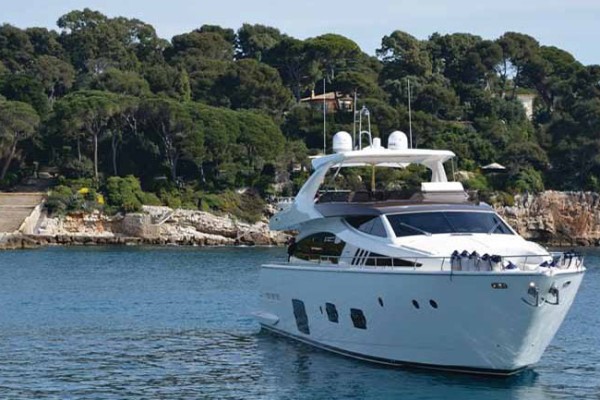2013 Ferretti 800 HT