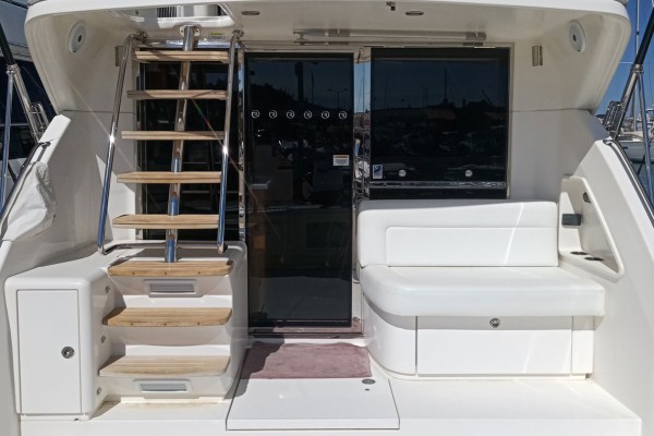 2018 Riviera 43 Open Flybridge