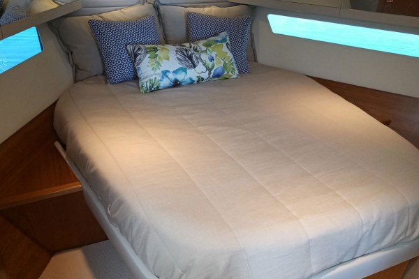 2018 Riviera 43 Open Flybridge