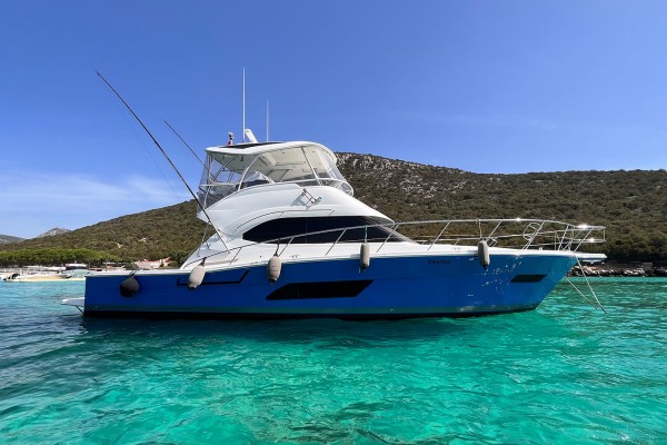 2018 Riviera 43 Open Flybridge