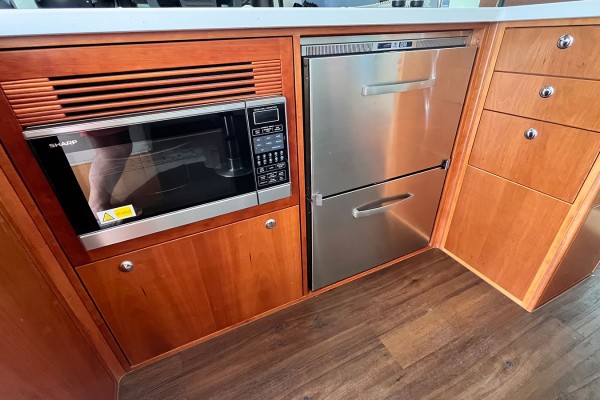 2018 Riviera 43 Open Flybridge