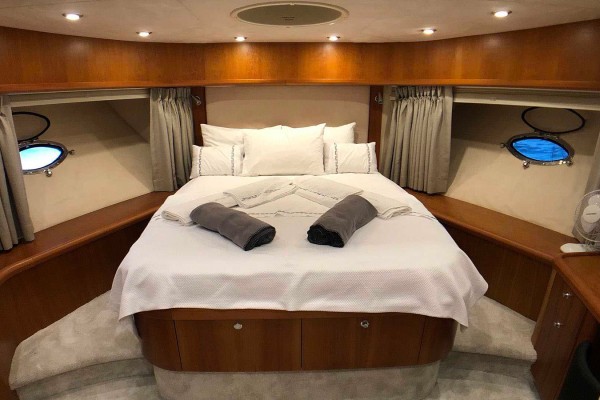 2007 Sunseeker 75 Yachts