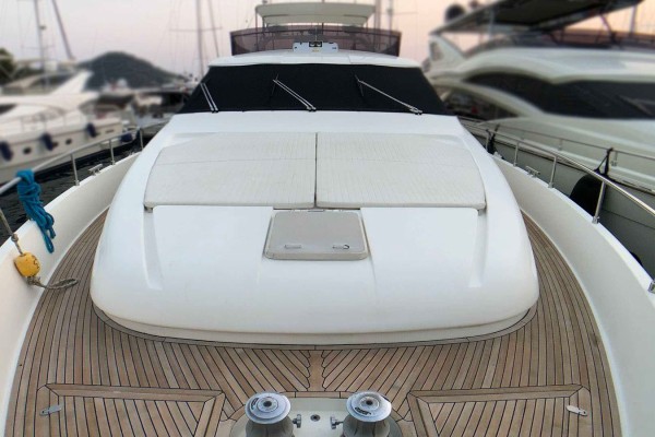 2007 Ferretti 731