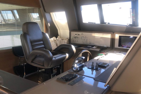 2015 Ferretti 800 HT