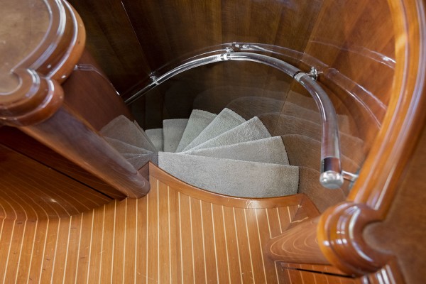 2005 Azimut 85