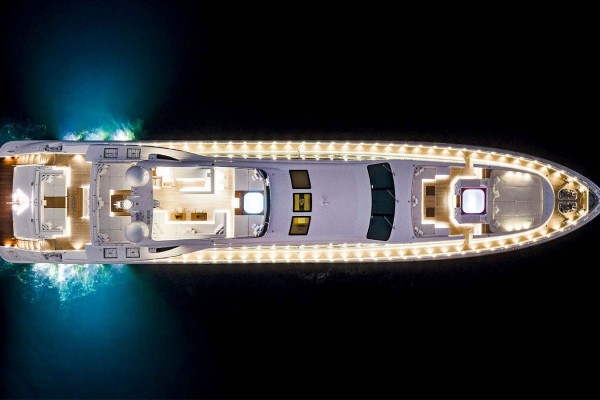2021 Mangusta 165