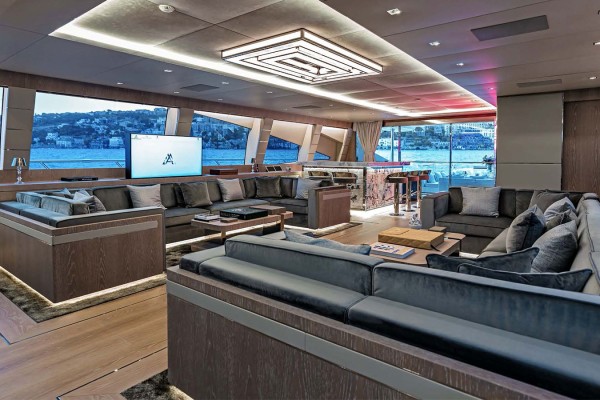 2021 Mangusta 165