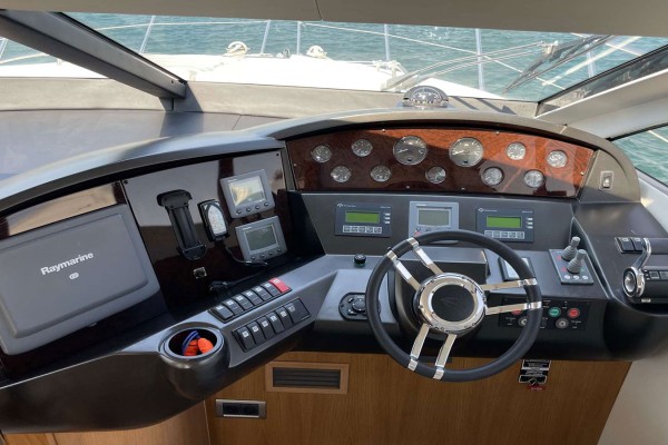 2009 Sunseeker Manhattan 52