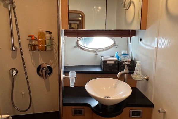 2009 Sunseeker Manhattan 52