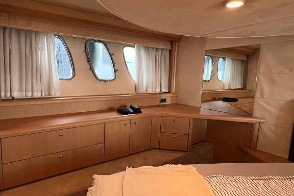 2009 Sunseeker Manhattan 52