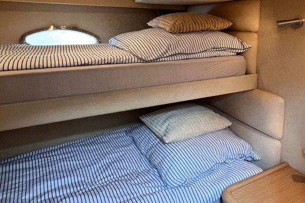 2009 Sunseeker Manhattan 52