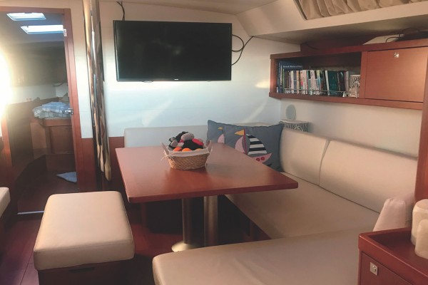 2016 Beneteau Oceanis 45