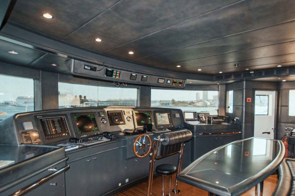 2010 Benetti Vision 145