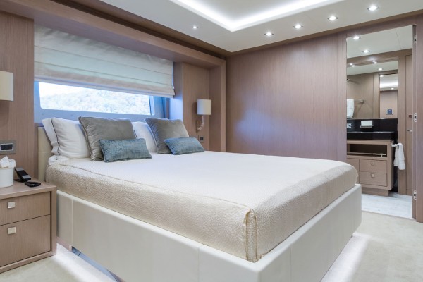 2017 Sunseeker 116 Sport Yacht