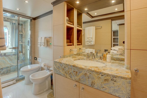 2014 Benetti Crystal 140