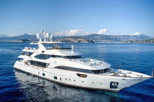 2014 Benetti Crystal 140