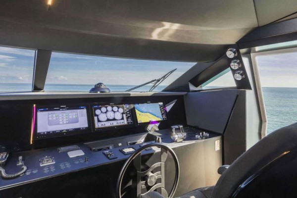 2022 Ferretti 850