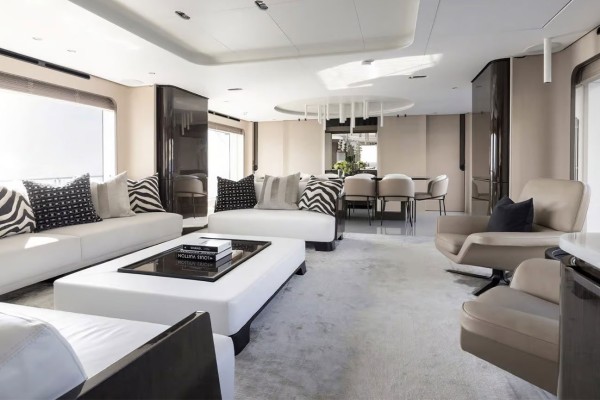 2020 Azimut Grande 32M