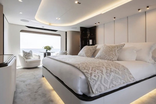 2020 Azimut Grande 32M